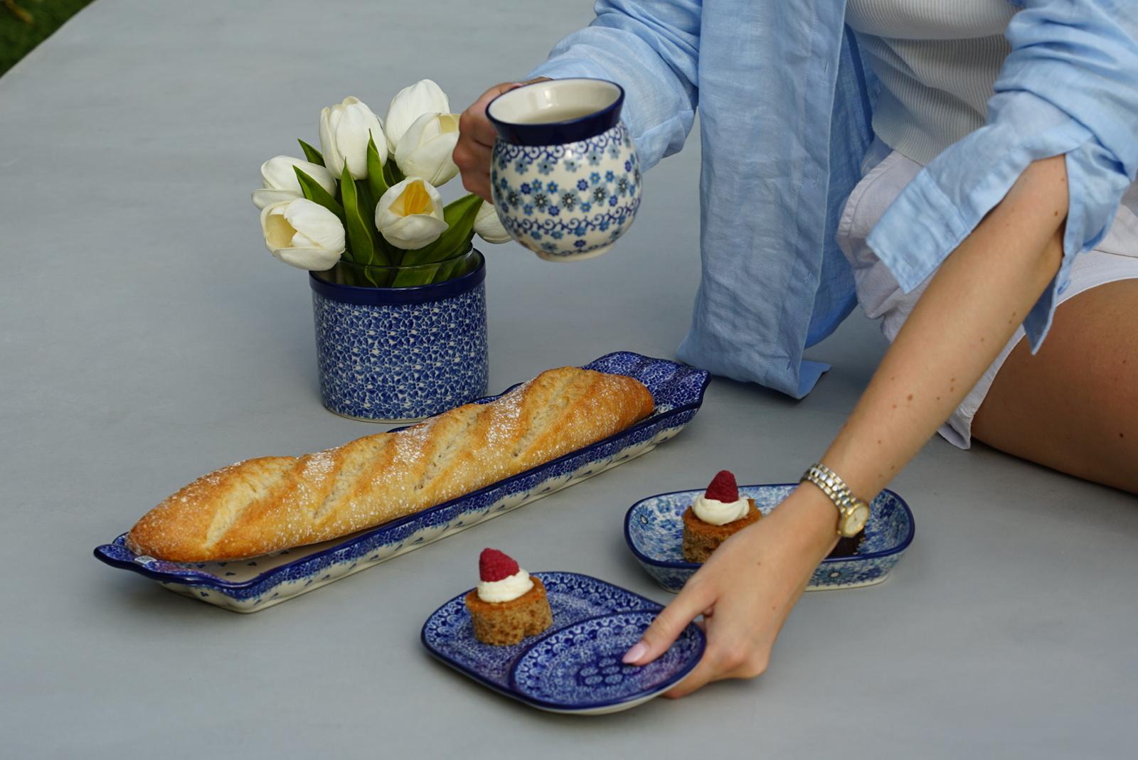 Olives & Bowls by the Pool: Mediterranean Summer Style for Effortless Outdoor Living